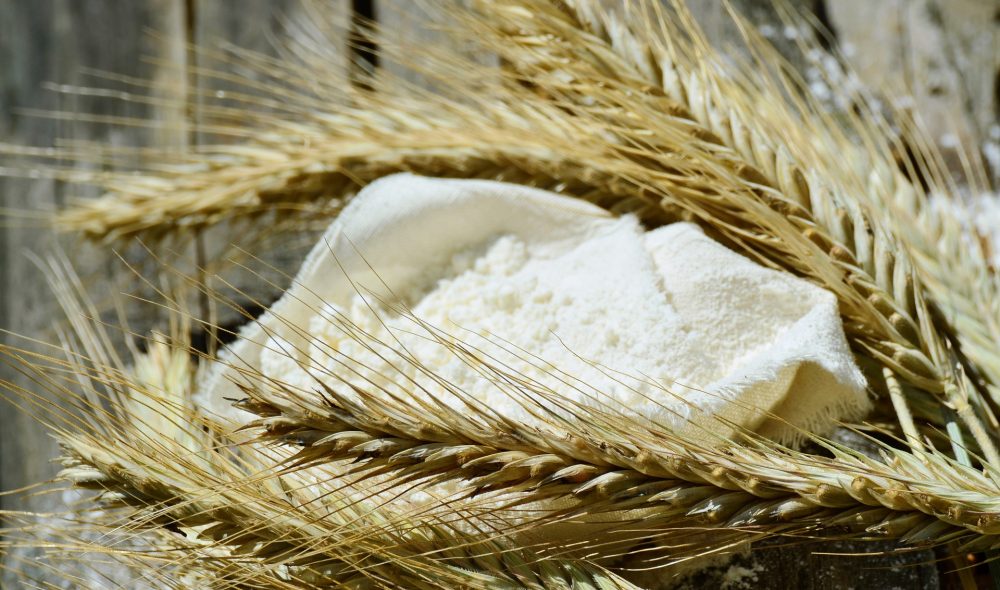 Empanadas Argentinas de Masa Tucumanísima elaboradas con Harina de Trigo por Empanadas de Mónica.